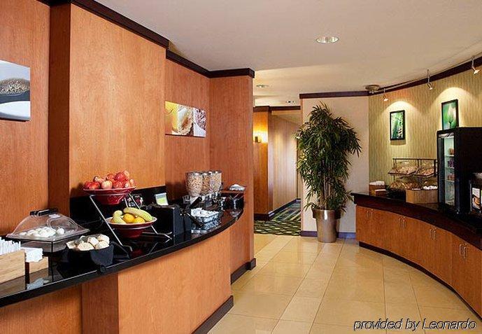 Fairfield Inn & Suites Des Moines West Запад Де Мойн Экстерьер фото